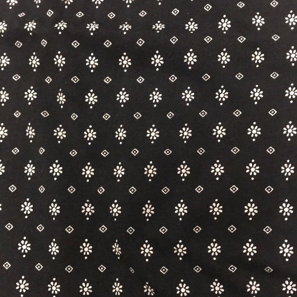 Carter’s 9mo Bundle - Picture 7 of 9